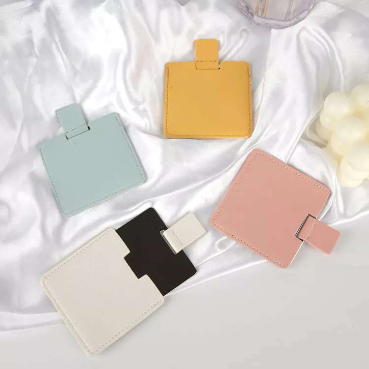 Cermin Saku Seukuran Kartu Kredit